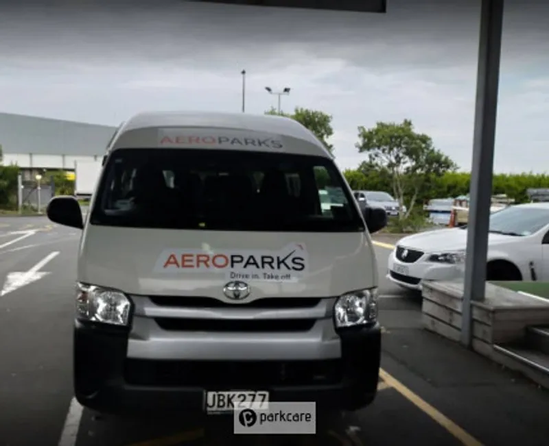 Complimentary shuttle bus of Aeroparks Auckland